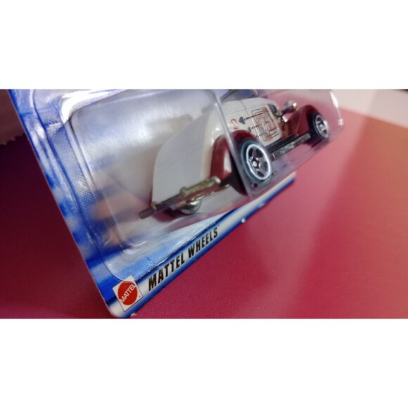 2002 Hot Wheels 33 Ford Queen of Spades 4 of 4 # 074 New On Card Diecast 1:64 - Picture 5 of 6